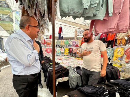 Başkan Tural, Salı Pazarı esnafıyla buluştu