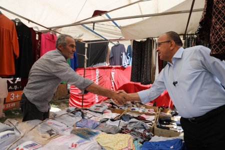 Başkan Tural, Salı Pazarı esnafıyla buluştu