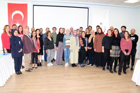 Isparta İl Sağlık Müdürlüğünde eğitimler devam ediyor