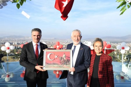 Isparta'da Cam Seyir Terası açıldı