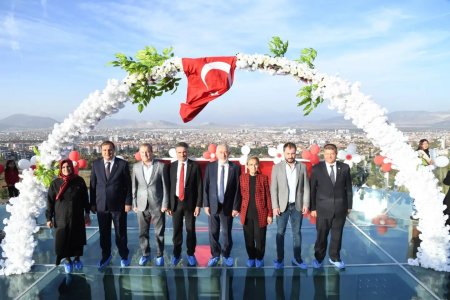 Isparta'da Cam Seyir Terası açıldı
