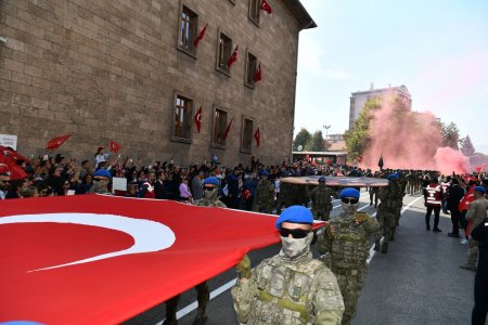 Sen çok yaşa Cumhuriyet