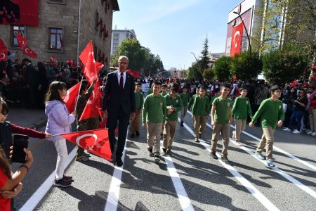 Sen çok yaşa Cumhuriyet