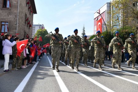 Sen çok yaşa Cumhuriyet