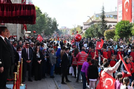 Sen çok yaşa Cumhuriyet