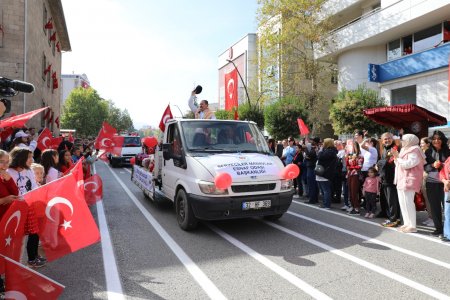 Isparta Esnaf Odaları Birliği törene renk kattı