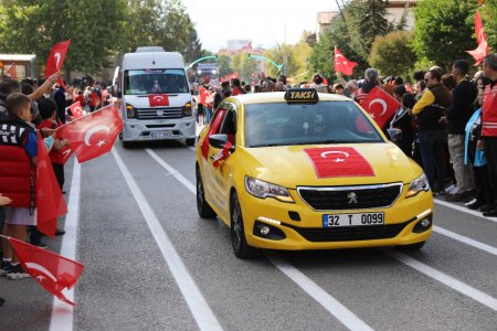 Isparta Esnaf Odaları Birliği törene renk kattı
