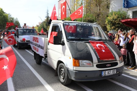 Isparta Esnaf Odaları Birliği törene renk kattı