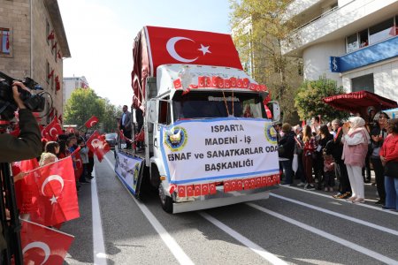 Isparta Esnaf Odaları Birliği törene renk kattı