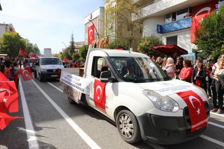 Isparta Esnaf Odaları Birliği törene renk kattı