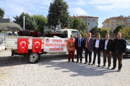 Isparta Esnaf Odaları Birliği törene renk kattı