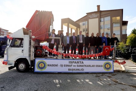Isparta Esnaf Odaları Birliği törene renk kattı