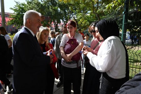 Başdeğirmen çiftine büyük ilgi