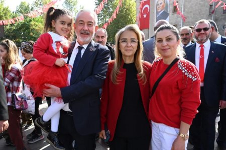 Başdeğirmen çiftine büyük ilgi