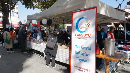 Filistin’e destek için kermes düzenlendi 
