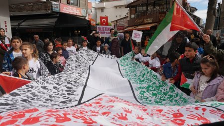 Küçük çocuklar büyük adımlar 