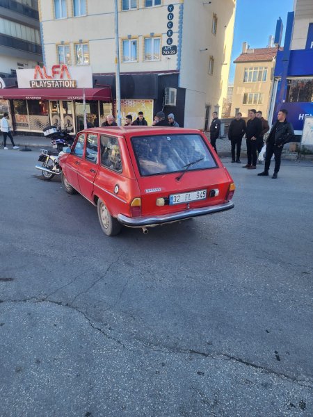 Kafa kafaya çarpıştılar