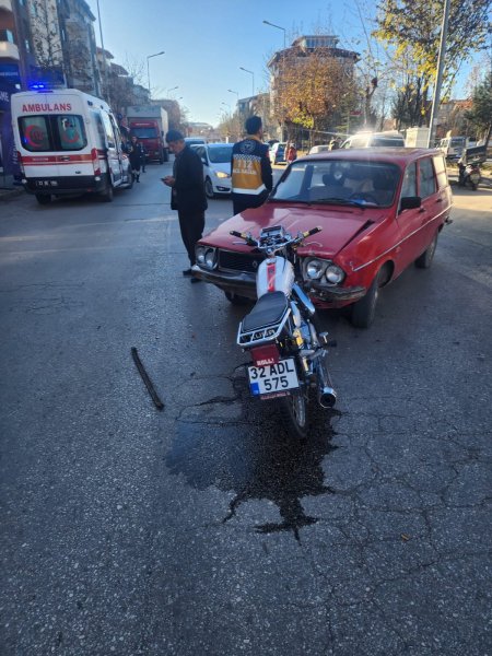 Kafa kafaya çarpıştılar