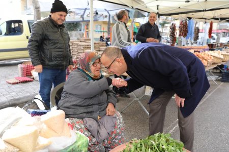 Başkan Adayı Tural Karaağaç Pazarında