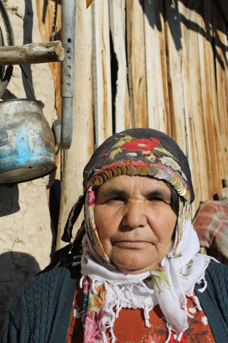 Kıyafetleri bağışlandı