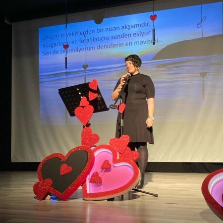 İTO Şehit Mustafa Gözütok Ortaokulundan şiir ziyafeti