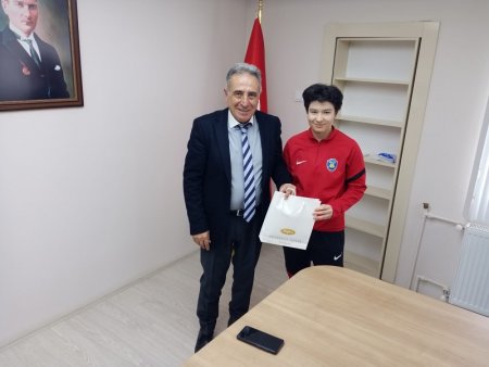 Şampiyonlardan Kaymakam Şimşek’e ziyaret 