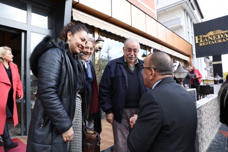 Berber, kuaför esnafı Tural’ın yanında