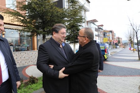 Berber, kuaför esnafı Tural’ın yanında