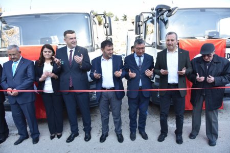 2 adet Mercedes Benz çöp toplama aracı hizmete girdi