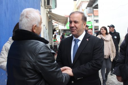 Köy Garajı esnafı Atakan Yazgan'ı bağrına bastı