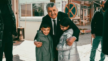 Yaşamımdaki tek sevdam Senirkent’i sevmek ve hizmet etmek olmuştur