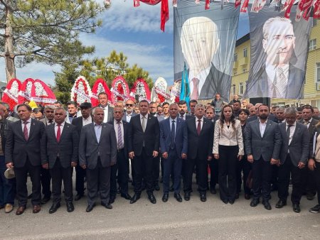 MHP Senirkent Adayı Baykal seçim ofisini açtı