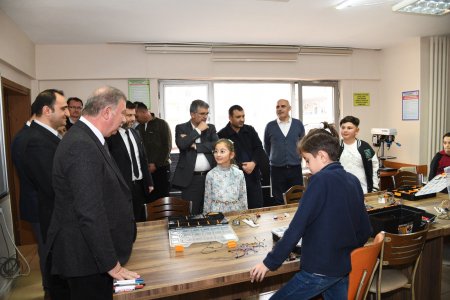 Geleceğimizden umutluyuz