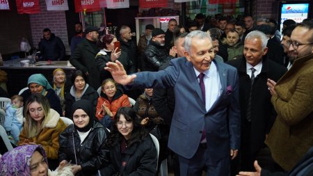 Günaydın Fatih Mahallesi’nde konuştu