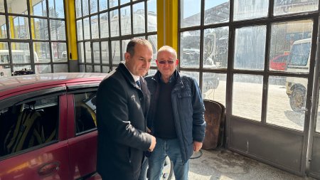 Bağımsız aday Mustafa Dokur Yeni Sanayi Sitesi esnafları ile buluştu