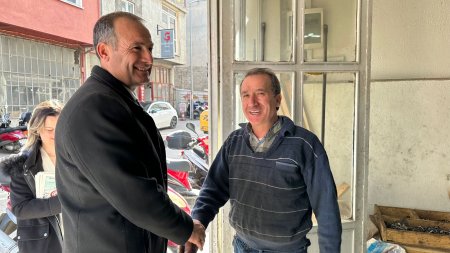 Bağımsız aday Mustafa Dokur Yeni Sanayi Sitesi esnafları ile buluştu