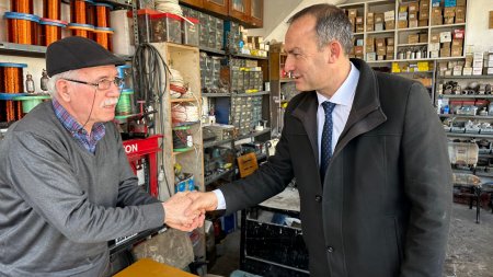 Bağımsız aday Mustafa Dokur Yeni Sanayi Sitesi esnafları ile buluştu