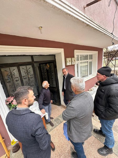 Başkan adayı Serdar Pehlivan vatandaşı tek tek ziyaret ediyor