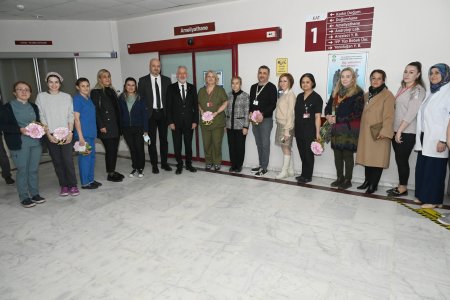 Başdeğirmen çifti sağlıkçıların 14 Mart Tıp Bayramı’nı kutladı