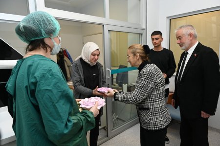 Başdeğirmen çifti sağlıkçıların 14 Mart Tıp Bayramı’nı kutladı