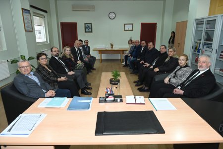Başdeğirmen çifti sağlıkçıların 14 Mart Tıp Bayramı’nı kutladı