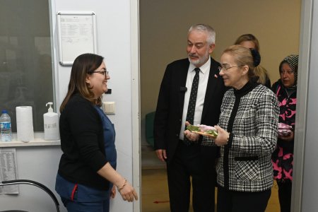 Başdeğirmen çifti sağlıkçıların 14 Mart Tıp Bayramı’nı kutladı