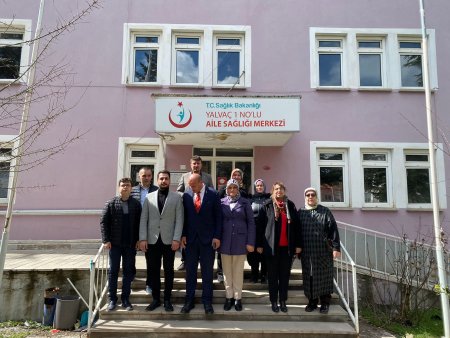 Yalvaç AK Parti adayı sağlık çalışanlarının Tıp Bayramını kutladı