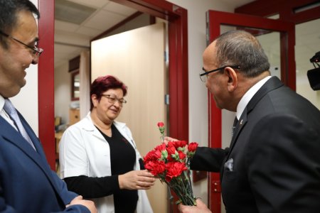Tural, Tıp Bayramını kutladı 