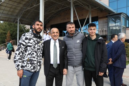 Tural, Tıp Bayramını kutladı 