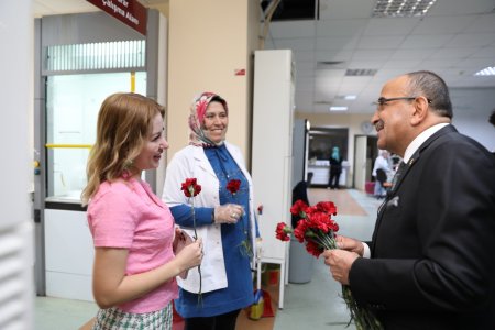 Tural, Tıp Bayramını kutladı 