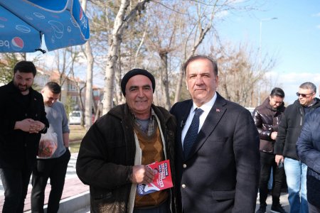 Işıkkent pazarında Atakan Yazgan izdihamı