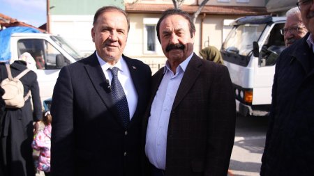 Işıkkent pazarında Atakan Yazgan izdihamı