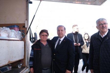 Işıkkent pazarında Atakan Yazgan izdihamı