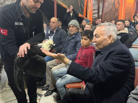 Günaydın mezata katıldı